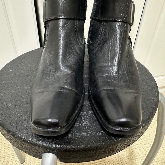 Black Leather Boots Made in Italy - Picture 5 of 9